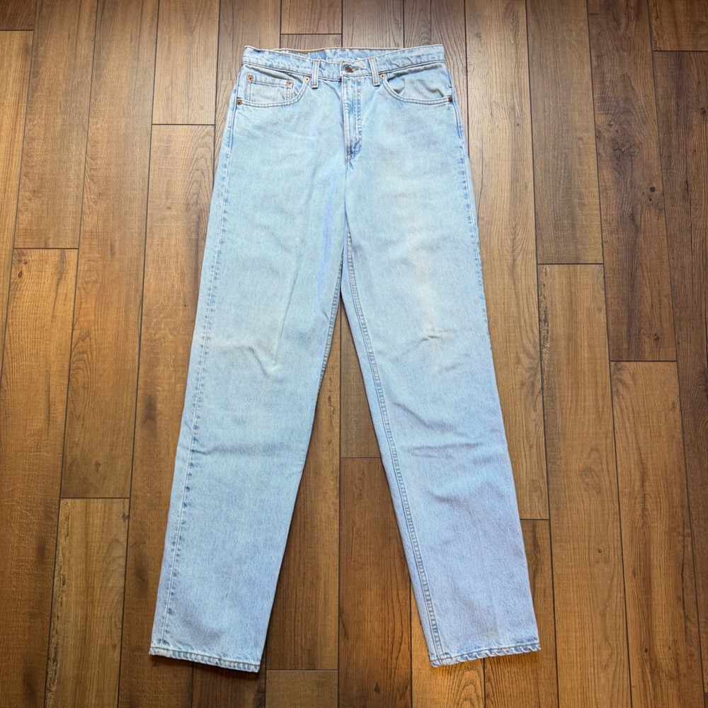 Vtg 90s Levis 550 Relaxed Fit Tapered Jeans Light Wash Made USA Men 33x36 Denim